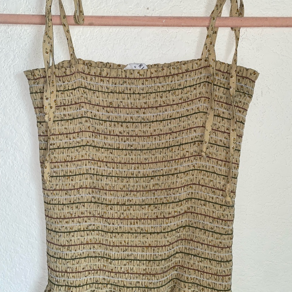 Storia Smocked Boho Hippie Ruffle-Hem Bell Bottom Floral Jumpsuit Mustard M - Picture 8 of 16